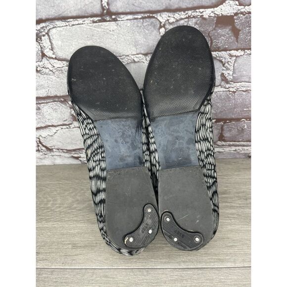 Thierry Rabotin Ivory Black Pattern Slip On Heel Loafers Shoes Women 41EU/10.5M - Picture 11 of 16